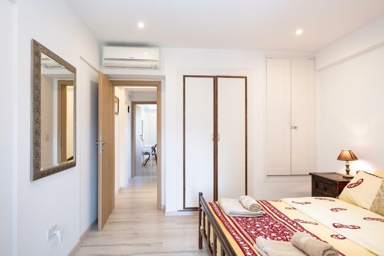 Appartamento Townhouse By The Sea Pirate Harbor Paphos Esterno foto
